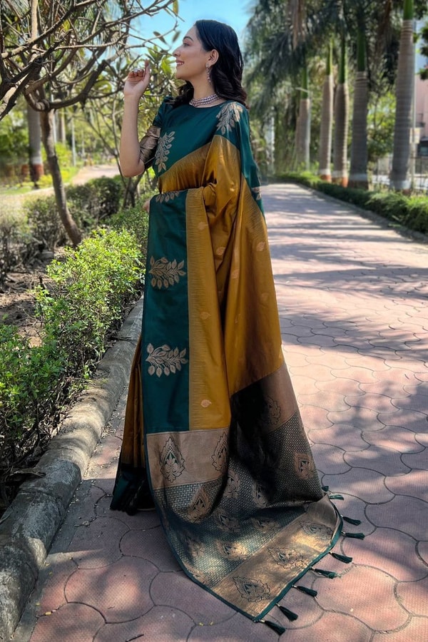 Large Floral Motif Banarasi Soft Silk Saree with Contrast Tassel Pallu in Five Colours  in Surat