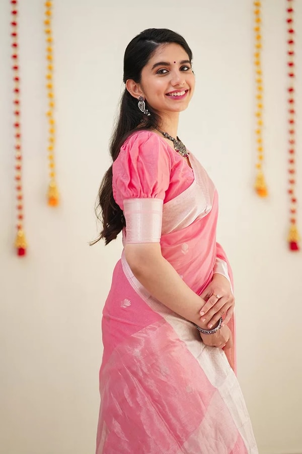Linen-Look Soft Cotton Saree with Silver Zari Buttis and Tissue Pallu in Green, Pink and Wine  in Surat