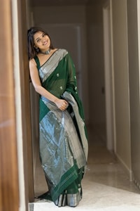 Linen-Look Soft Cotton Saree with Silver Zari Buttis and Tissue Pallu in Green, Pink and Wine  in Surat