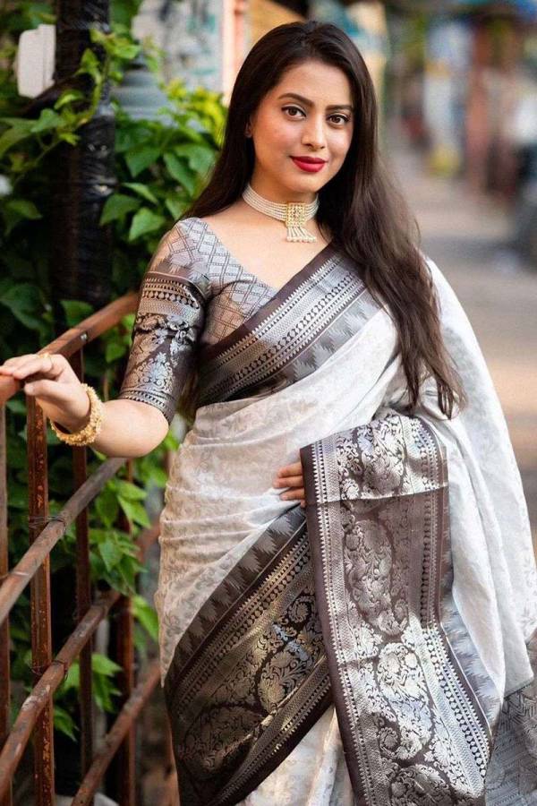 Luxurious Banarasi Saree Silver Zari and All Over Floral Pattern  in Surat