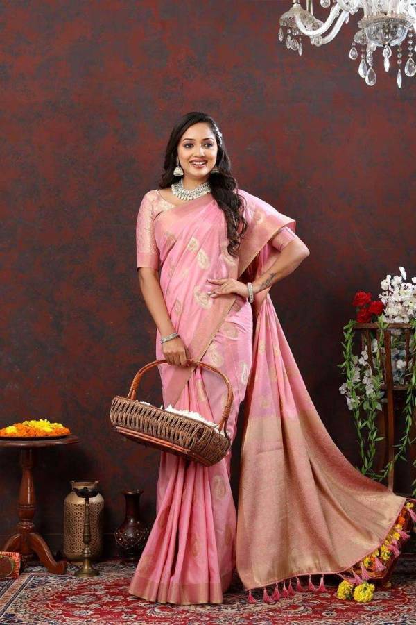Luxurious Cotton Silk Saree Rich Pallu and Zari Border Design Saree  in Surat
