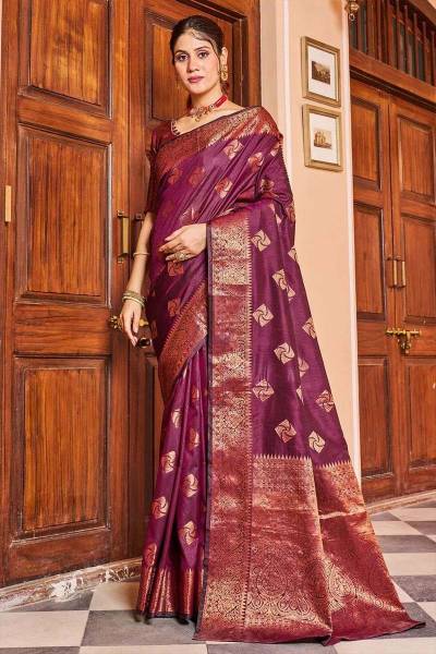 Luxurious Drapes Copper Zari Weaving on Soft Silk Saree in Surat