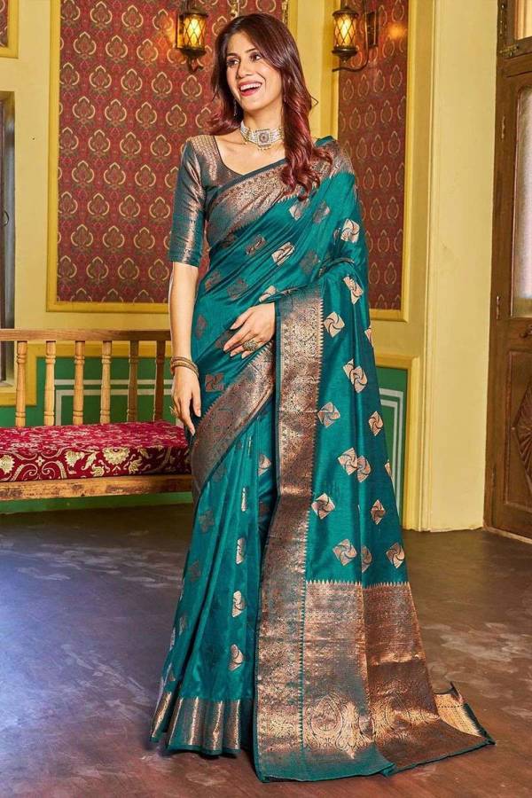 Luxurious Drapes Copper Zari Weaving on Soft Silk Saree  in Surat