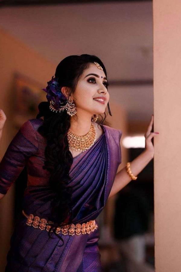 Luxurious Elegance The Perfect Saree in Solid Jacquard Weave Desing Saree  in Surat