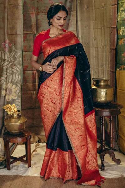 Luxurious Traditional Saree with Golden Zari Buta Design and Hevya Border Design Saree in Surat