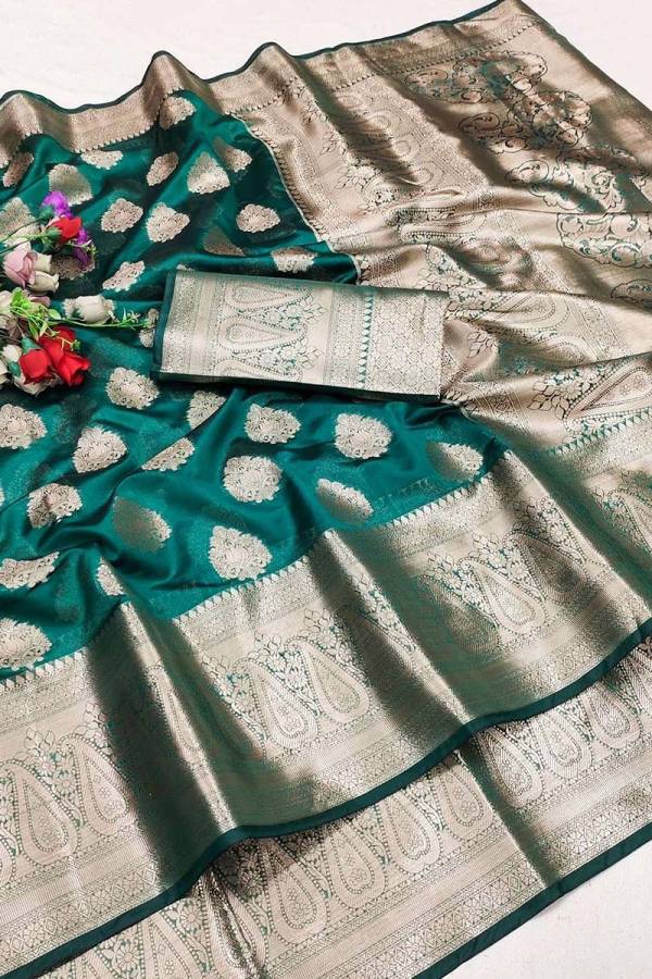 Luxurious Zari Woven Pallu and Intricate Motif Weaving  in Surat