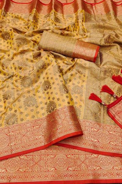 Luxurious Zari Woven Pallu and Traditional Sarees Intricate Motif Weaving in Surat