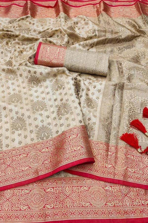 Luxurious Zari Woven Pallu and Traditional Sarees Intricate Motif Weaving  in Surat