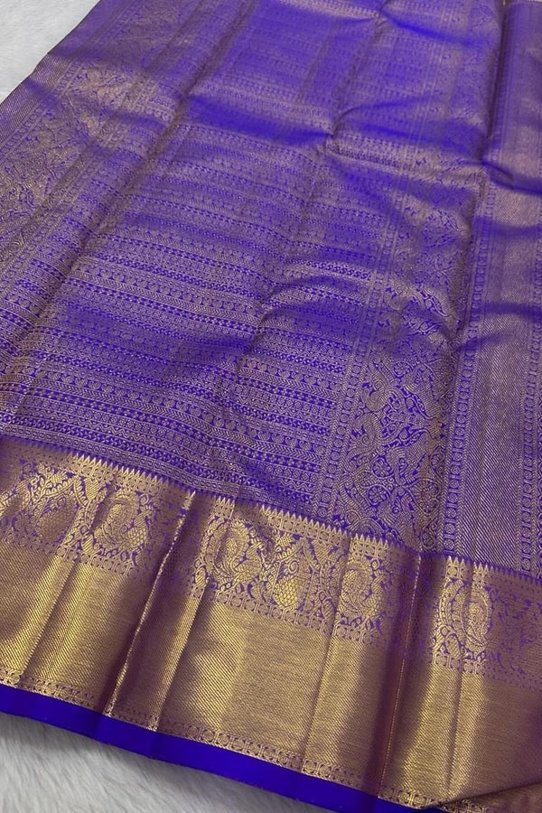 Medallion Zari Brocade Banarasi Soft Silk Saree in Royal Violet, Red and Purple  in Surat