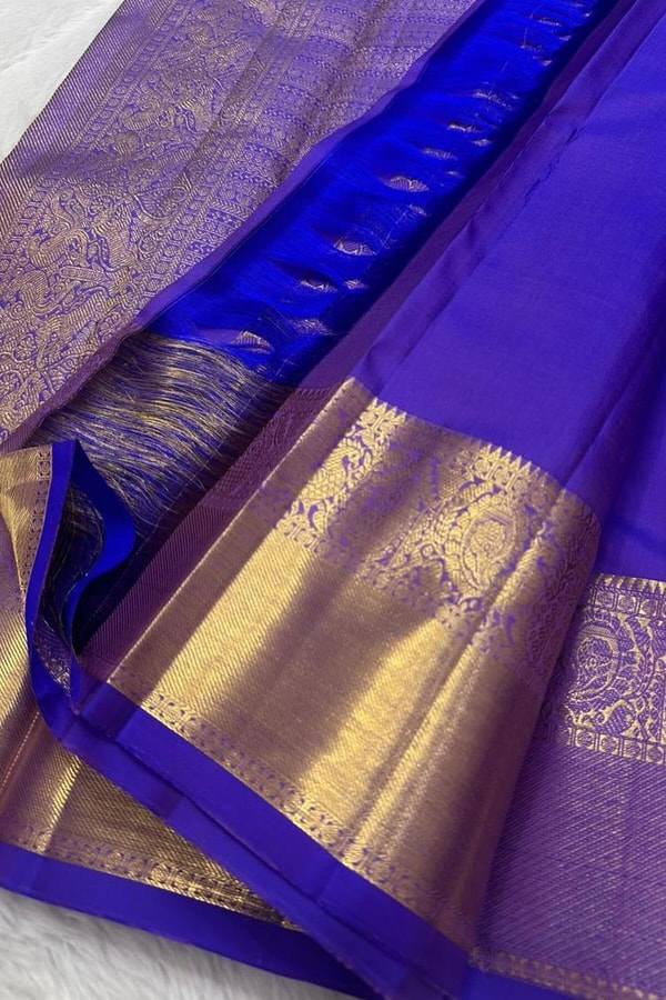 Medallion Zari Brocade Banarasi Soft Silk Saree in Royal Violet, Red and Purple  in Surat