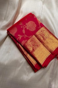 Medallion Zari Brocade Banarasi Soft Silk Saree in Royal Violet, Red and Purple  in Surat