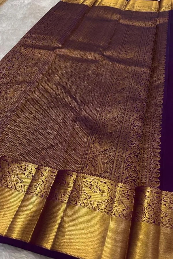 Medallion Zari Brocade Banarasi Soft Silk Saree in Royal Violet, Red and Purple  in Surat