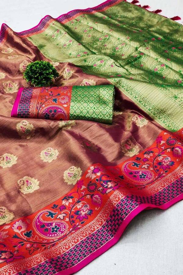 Opulent Kanjivaram Silk Saree Intricate Zari Weaving and Luxurious Desing Saree  in Surat