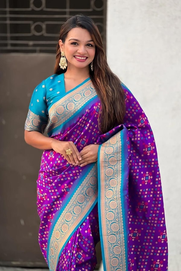 Patola Weave Banarasi Soft Silk Saree in Seven Contrast Colour Combinations with Zari Border  in Surat
