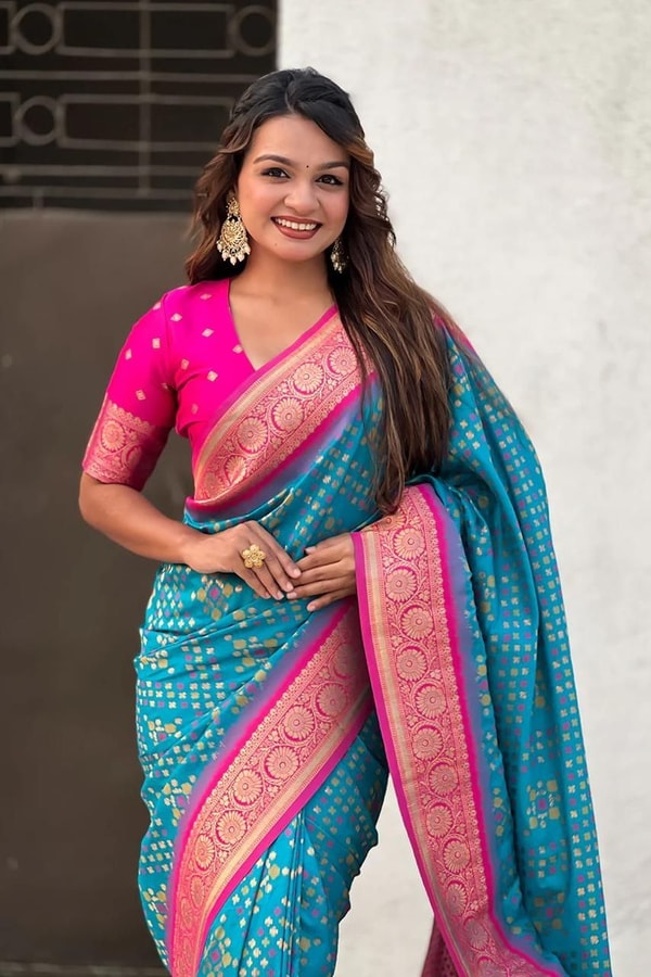 Patola Weave Banarasi Soft Silk Saree in Seven Contrast Colour Combinations with Zari Border  in Surat
