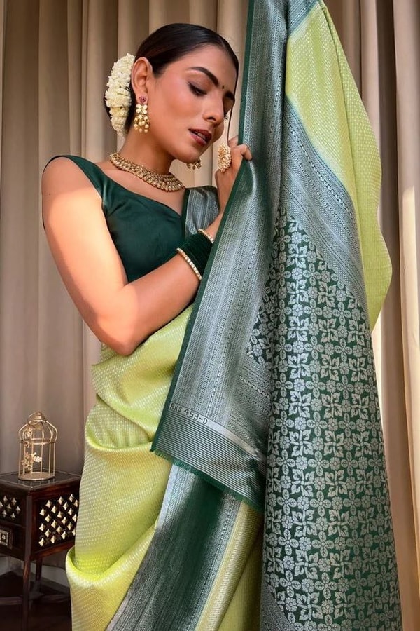 Plain Body Banarasi Soft Silk Saree with Dark Contrast Border and Silver Zari Woven Pallu  in Surat