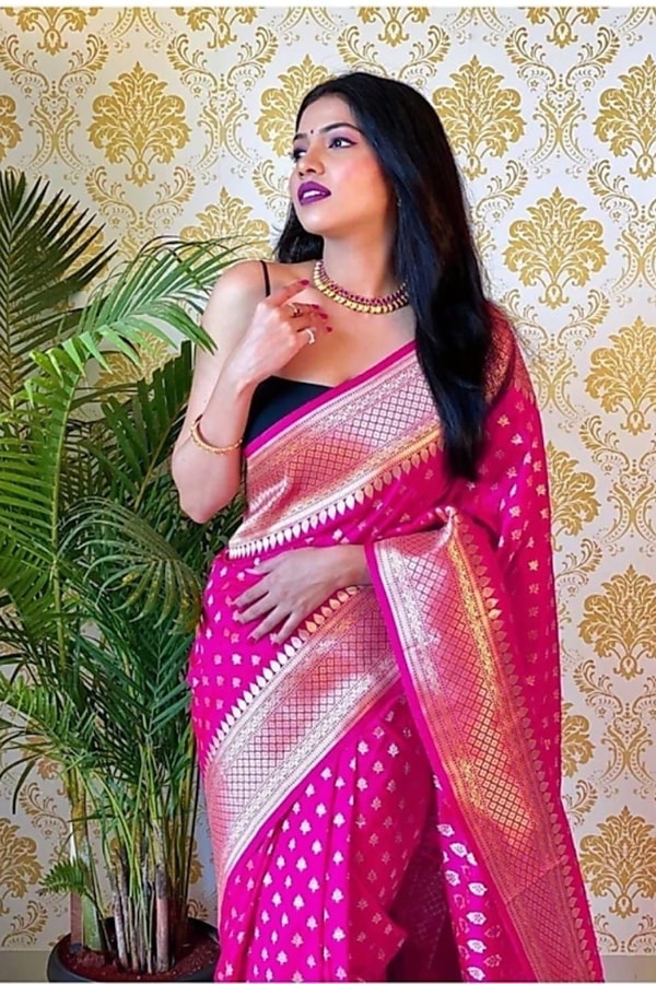 Polka Butti Banarasi Soft Silk Saree with Zari Pallu and Tassels in Black, Rani Pink and Red  in Surat