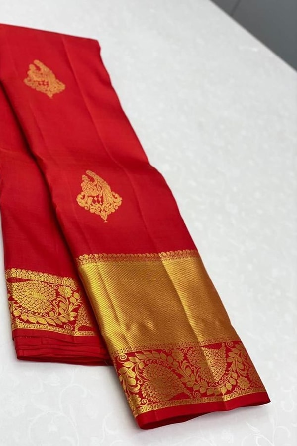 Red Banarasi Silk Saree with Diagonal Floral Zari Buttas and Gold Paisley Pallu  in Surat