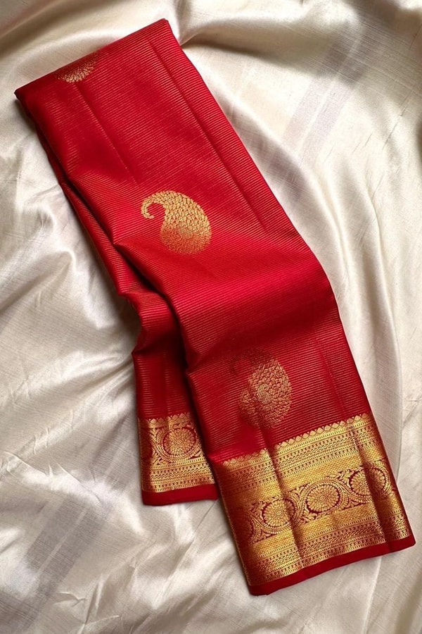 Red Big Mango Butta Banarasi Soft Silk Saree with Gold Medallion Border and Brocade Pallu  in Surat