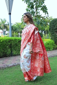 Red and White Banarasi Soft Silk Saree with Floral Zari Weaving and Heavy Pallu  in Surat video 1