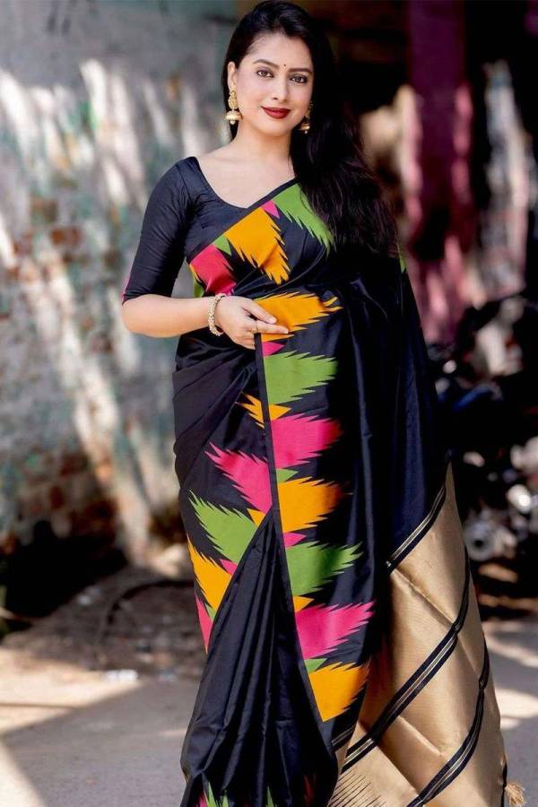 Rich Golden Pallu Banarasi Silk Saree with Intricate Temple Border  in Surat