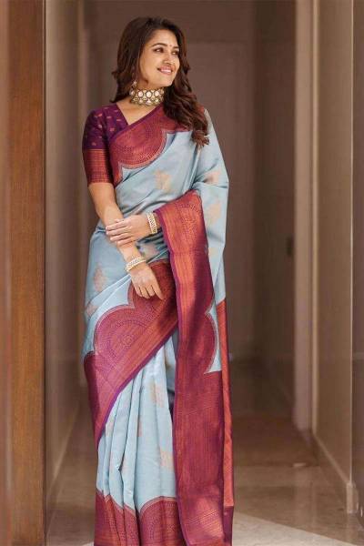 Rich Pallu Border with All Over Golden Flower Butta Design Saree in Surat