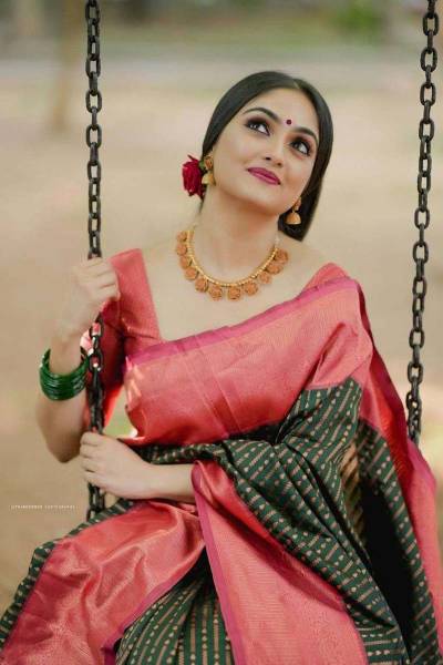 Rich Pallu Saree with All Over Pink Zari Weaving Design in Surat