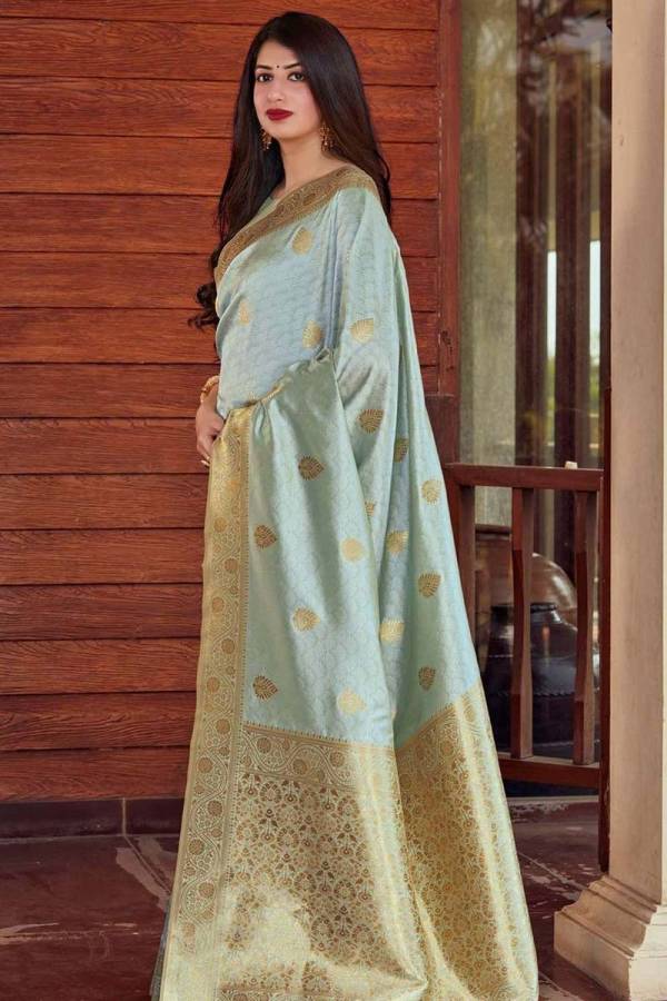 Rich Pallu and Golden Floral Design Heavy Banarasi Silk Traditional Beauty Design Saree  in Surat