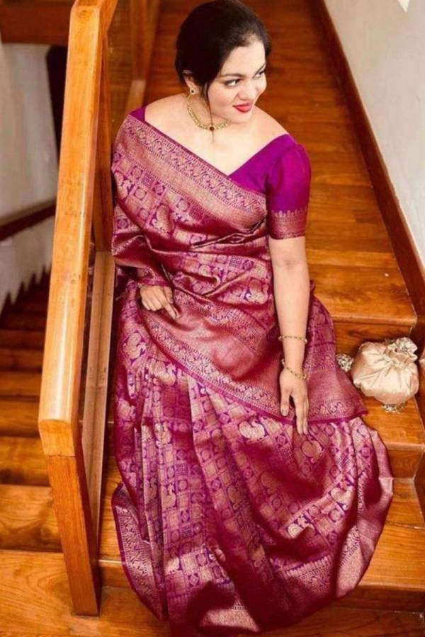 Rich Pallu with Allover Golden Flower Peacock Design Banarasi Saree  in Surat