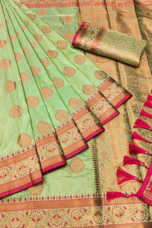 Soft Kanjivaram Silk Saree with Zari Weaving and Brocade Blouse Piece  in Surat