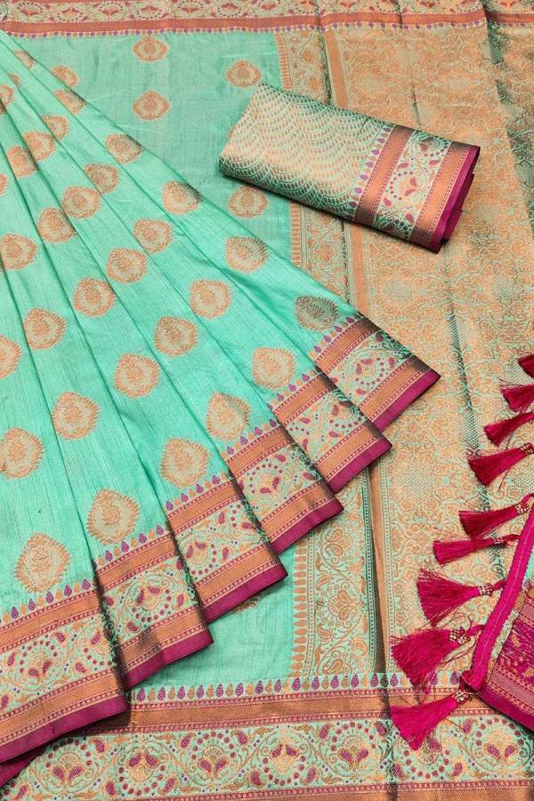 Soft Kanjivaram Silk Saree with Zari Weaving and Brocade Blouse Piece  in Surat