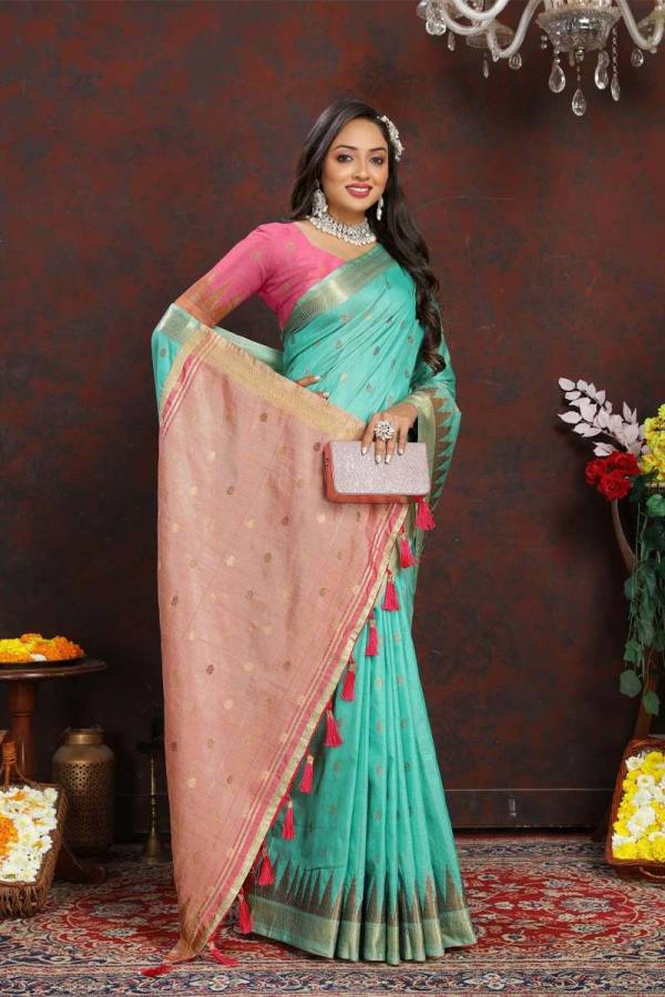 Soft Silk Elegance Highlighting the Luxurious Fabric of the Saree  in Surat