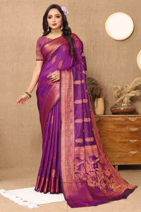 Soft Silk Saree with Copper Zari Weaving Designs and Rich Pallu  in Surat