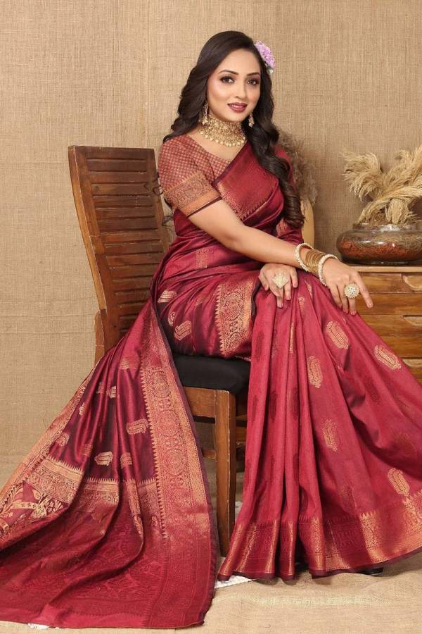 Soft Silk Saree with Copper Zari Weaving Designs and Rich Pallu  in Surat