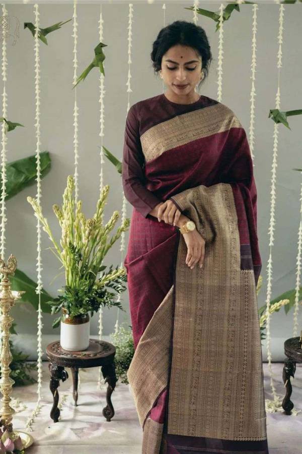 Stunning Golden Zari Heavy Border Saree for Special Occasions Design Saree  in Surat