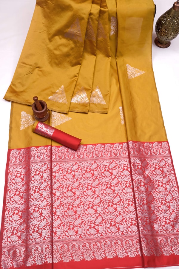 Temple Butta Banarasi Soft Silk Saree with Heavy Silver Zari Jaal Pallu in Four Contrasts  in Surat