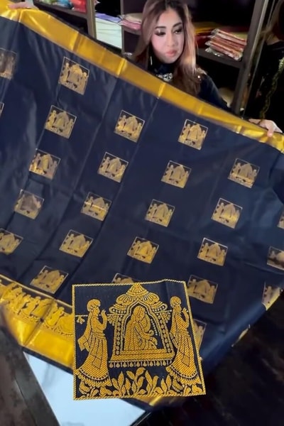 Temple Shrine Butta Banarasi Soft Silk Saree with Figurative Zari Pallu in Navy and Bottle Green in Surat
