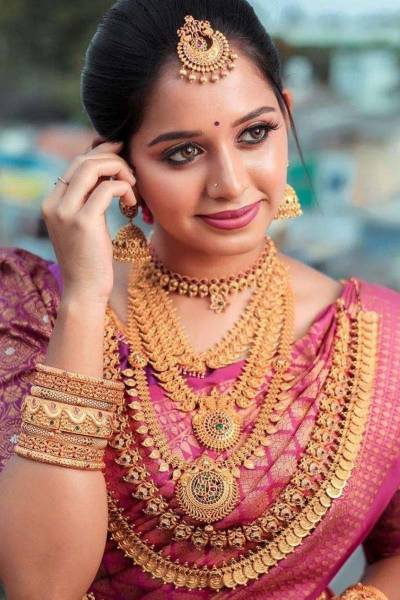 The Beautiful Luster of Silk Elevate Your Look with Elegance in Surat