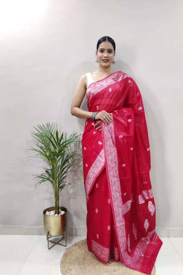 The Beautiful Luster of Silk Elevate Your Look with Elegance  in Surat