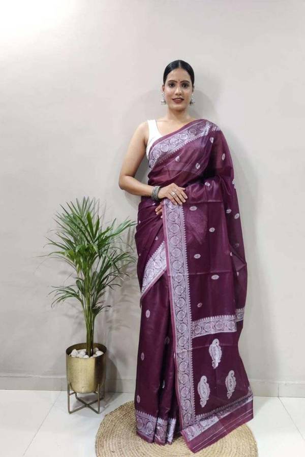 The Beautiful Luster of Silk Elevate Your Look with Elegance  in Surat