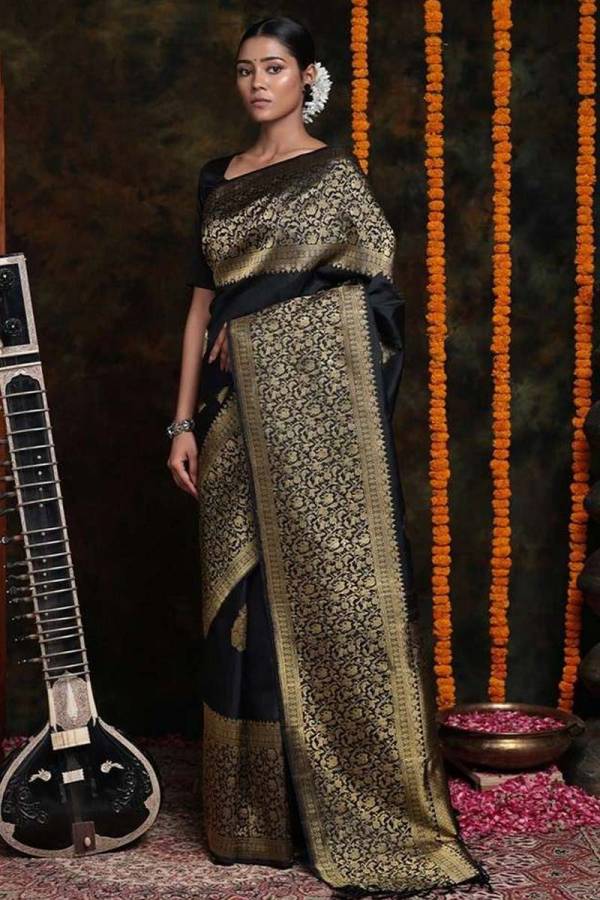 This Kanjivaram Silk Saree Has A Rich Pallu And Is Woven With Blended Silk Yarns  in Surat