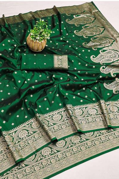 Tradition Meets Luxury Zari Weaving on Banarasi Silk Sarees in Surat