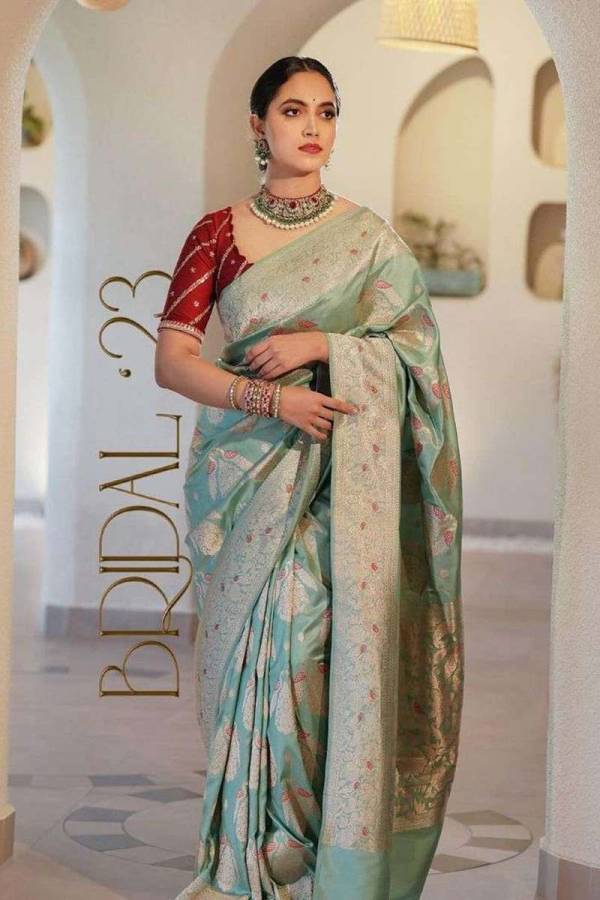 Traditional Allover Flower Zari Work Design on Banarasi Silk Saree  in Surat