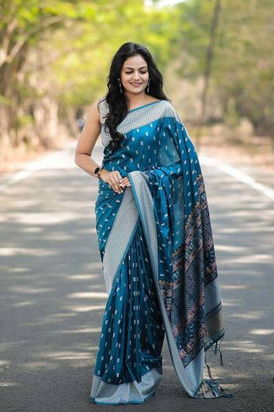 Traditional Cotton with Silver Zari Weaving Rich Pallu Silver Zari Allover Butaa Design Cotton Saree Manufacturers in Mumbai