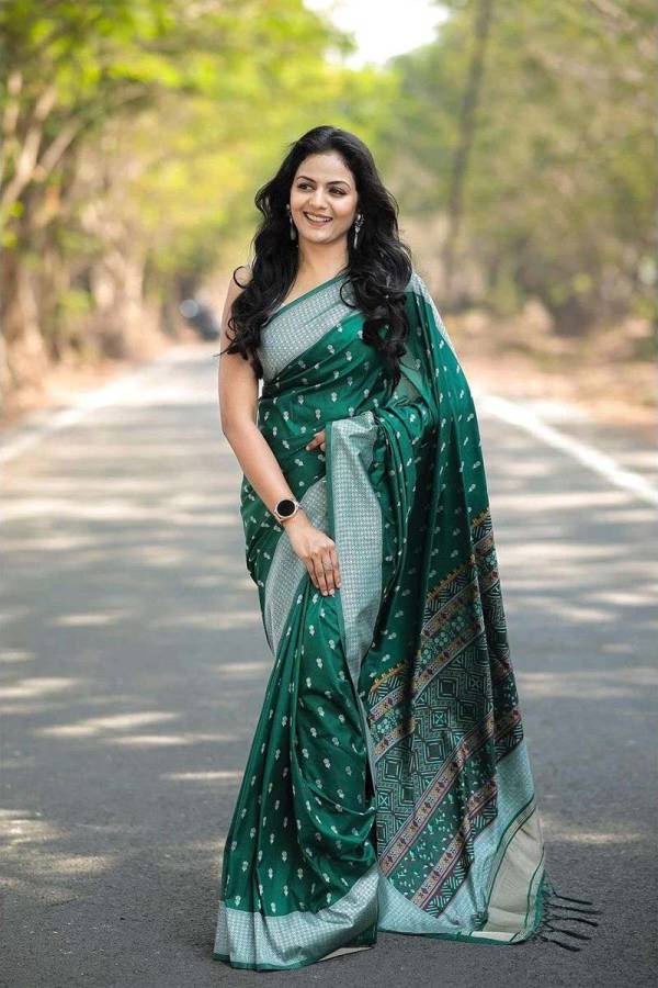 Traditional Cotton with Silver Zari Weaving Rich Pallu Silver Zari Allover Butaa Design Cotton Saree  in Surat