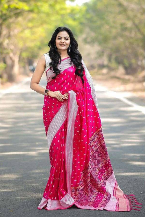 Traditional Cotton with Silver Zari Weaving Rich Pallu Silver Zari Allover Butaa Design Cotton Saree  in Surat
