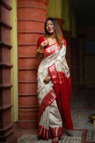 Traditional Elegance Kanjivaram Silk Saree with Silver Zari in Surat