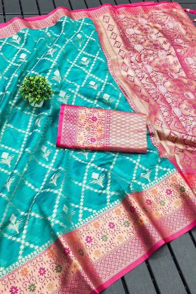 Traditional Splendor Meenakari Weaving Patterns on Soft Organza Silk Saree with Rich Pallu in Surat