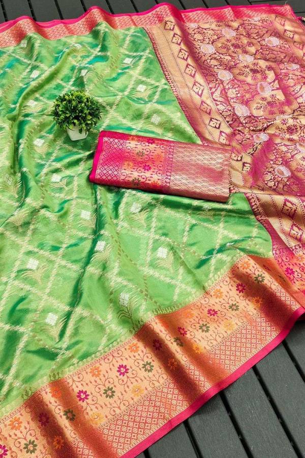 Traditional Splendor Meenakari Weaving Patterns on Soft Organza Silk Saree with Rich Pallu  in Surat