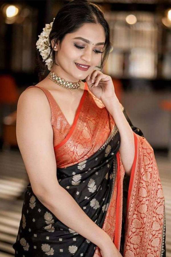Wedding Wear Saree with All Over Buta Design  in Surat